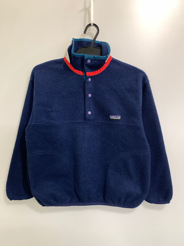 【中古品】【キッズ】 PATAGONIA パタゴニア KIDS SYNCHILLA SNAPT キッズ シンチラスナップT トップス 173-261020-yn-14-min サイズ：KIDS M カラー：ネイビー 万代Net店
