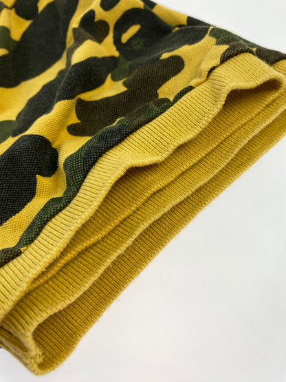 【中古品】【メンズ】 A BATHING APE アベイシングエイプ 1ST CAMO ONE POINT RELAXED FIT POLO 1ST カモ ワンポイント リラックス フィット ポロ 001POJ301004M ポロシャツ 半袖 142-261023-hu-29-min サイズ：L カラー：マスタード系（カモ） 万代Net店