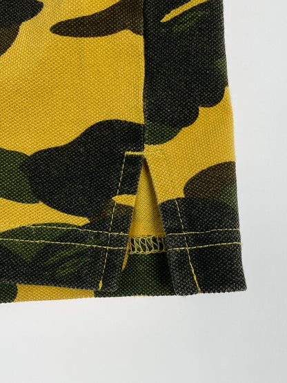 【中古品】【メンズ】 A BATHING APE アベイシングエイプ 1ST CAMO ONE POINT RELAXED FIT POLO 1ST カモ ワンポイント リラックス フィット ポロ 001POJ301004M ポロシャツ 半袖 142-261023-hu-29-min サイズ：L カラー：マスタード系（カモ） 万代Net店