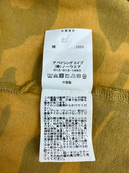【中古品】【メンズ】 A BATHING APE アベイシングエイプ 1ST CAMO ONE POINT RELAXED FIT POLO 1ST カモ ワンポイント リラックス フィット ポロ 001POJ301004M ポロシャツ 半袖 142-261023-hu-29-min サイズ：L カラー：マスタード系（カモ） 万代Net店