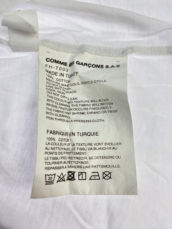 【中古品】【メンズ】 COMME DES GARCONS SHIRT × KAWS コムデギャルソンシャツ カウズ KAWS CDG T-SHIRT PRINT 2 カウズ Tシャツ プリント FH-T003 トップス 140-261023-hu-21-min サイズ：XL カラー：ホワイト 万代Net店