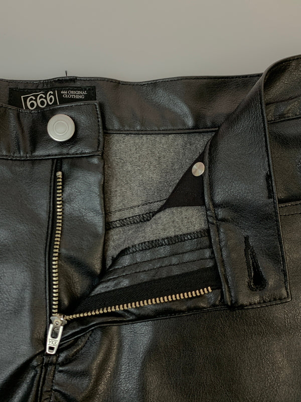 【中古品】【メンズ】 666 ロクロクロク フェイクレザー スキニー パンツ ボトムス 156-261027-jt-28-min サイズ：30 カラー：ブラック 万代Net店