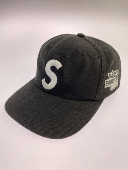 【中古品】【メンズ】 SUPREME シュプリーム WORLD FAMOUS 1994 CAP ワールドフェイマス 1994 キャップ 帽子 刺繍 ワッペン 185-261030-em-16-min カラー：ブラック 万代Net店