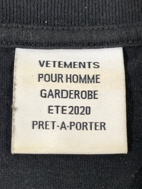 【中古品】【メンズ】 VETEMENTS ヴェトモン 20SS ANARCHY TEE アナーキー プリント 半袖 Tシャツ ショートスリーブ メンズ トップス 141-261020-em-17-min サイズ：S カラー：ブラック 万代Net店