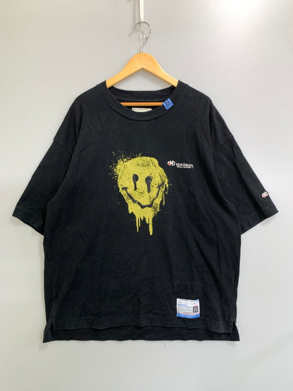 【中古品】【メンズ】 MAISON MIHARA YASUHIRO メゾン ミハラヤスヒロ 23AW SMILY FACE PRINTED TEE A11TS691 スマイリー フェイス プリント 半袖Tシャツ メンズ トップス 140-261020-em-07-min サイズ：46 カラー：ブラック 万代Net店