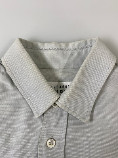 【現状渡し品】【メンズ】 MAISON MARTIN MARGIELA メゾン マルタンマルジェラ S30DL0277 LS COTTON SHIRT 長袖シャツ ロングスリーブシャツ 141-261024-ta-03-min サイズ：44 カラー：グレー系 万代Net店