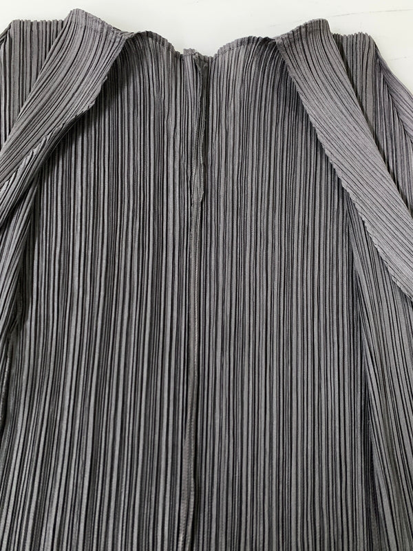【中古美品】【レディース】 PLEATS PLEASE ISSEY MIYAKE プリーツ プリーズ イッセイミヤケ PP04-J0607 PLEATS CARDIGAN プリーツカーディガン トップス 171-261024-ta-17-min サイズ：3 カラー：グレー系 万代Net店
