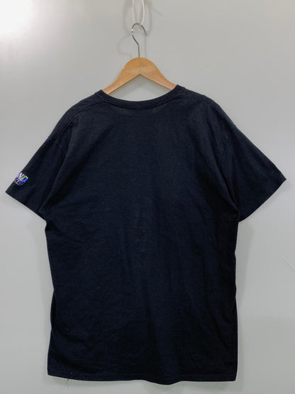 【中古品】【メンズ】 WIND AND SEA ウィンダンシー HOLOGRAM LOGO TEE ホログラムロゴ Tシャツ 半袖 ショートスリーブ トップス 142-261027-hu-29-min サイズ：表記なし不明 カラー：ブラック 万代Net店