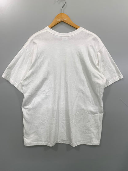 【中古品】【メンズ】 SUPREME × KAWS シュプリーム カウズ CHALK LOGO TEE チョークロゴ Tシャツ 半袖 ショートスリーブ トップス 149-261027-hu-28-min サイズ：L カラー：ホワイト 万代Net店