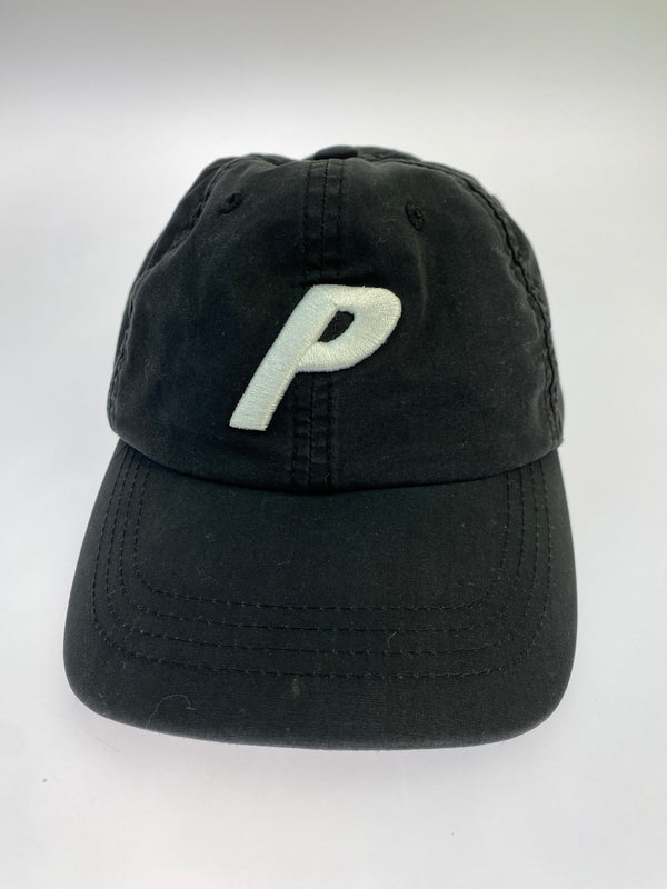 【中古品】【メンズ】 PALACE パレス P CAP ピー キャップ 帽子 刺繍 185-261030-em-13-min カラー：ブラック 万代Net店