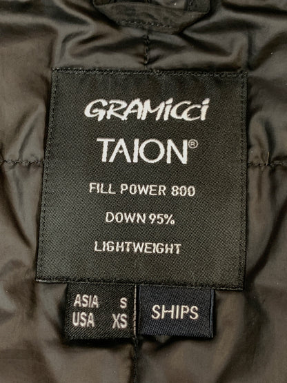 【中古品】【メンズ】 GRAMICCI × SHIPS × TAION グラミチ シップス タイオン インナー ダウン ベスト GMJ3-F1106 144-261028-hu-43-min サイズ：S カラー：ブラック 万代Net店