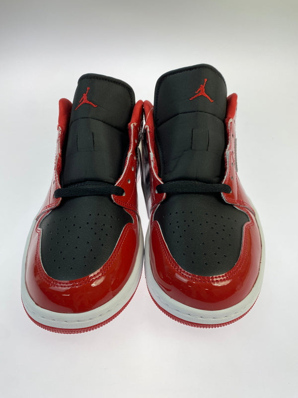 【中古品】【メンズ】 NIKE ナイキ WOMEN'S AIR JORDAN 1 LOW SE HV4089-006 ウィメンズ エアジョーダン1 ロー SE スニーカー メンズ シューズ 靴 160-261030-em-22-min サイズ：28.5cm カラー：BLACK WHITE VARSITY RED 万代Net店
