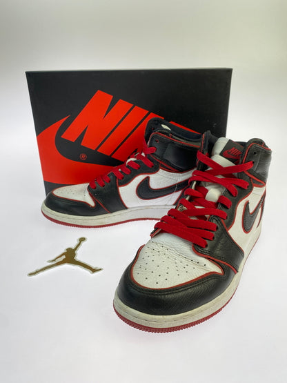 【中古品】【ボーイズ】 NIKE ナイキ GS AIR JORDAN 1 RETRO HIGH OG BLOODLINE 575441-062 GS エアジョーダン1 レトロ ハイ OG キッズ ジュニア レディース スニーカー 160-261030-em-20-min サイズ：25.0cm カラー：ブラック / ジムレッド / ホワイト 万代Net店