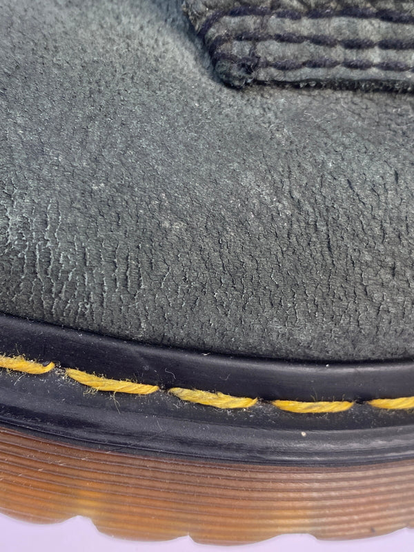 【現状渡し品】【メンズ】 DR.MARTENS ドクターマーチン RONNIE 8HOLE BOOTS ロニー 8ホールブーツ エンボスレザー 165-261030-em-34-min カラー：ダークオリーブ 万代Net店