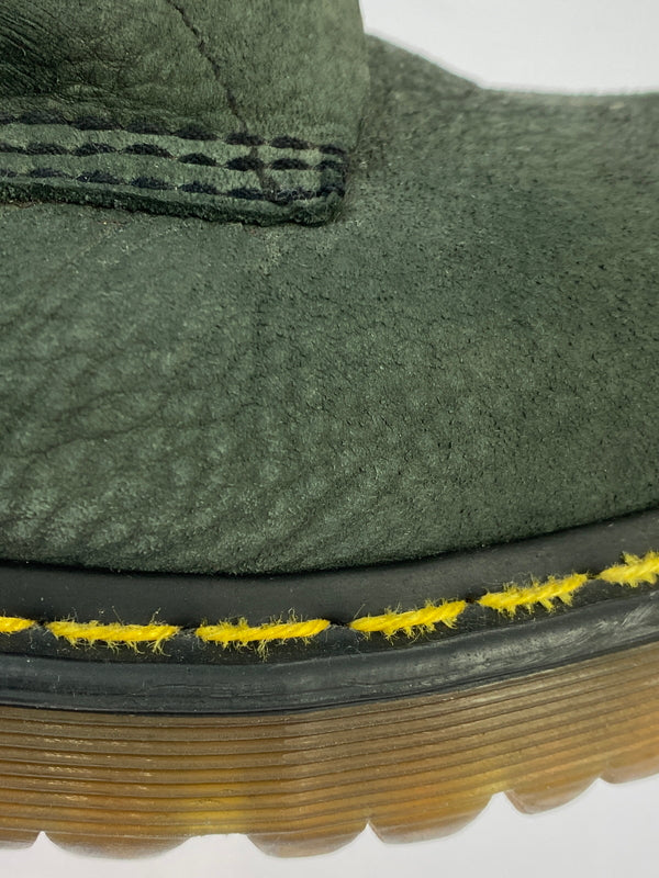 【現状渡し品】【メンズ】 DR.MARTENS ドクターマーチン RONNIE 8HOLE BOOTS ロニー 8ホールブーツ エンボスレザー 165-261030-em-34-min カラー：ダークオリーブ 万代Net店