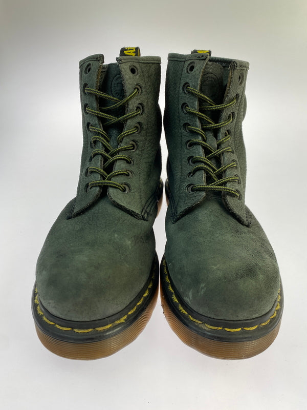【現状渡し品】【メンズ】 DR.MARTENS ドクターマーチン RONNIE 8HOLE BOOTS ロニー 8ホールブーツ エンボスレザー 165-261030-em-34-min カラー：ダークオリーブ 万代Net店