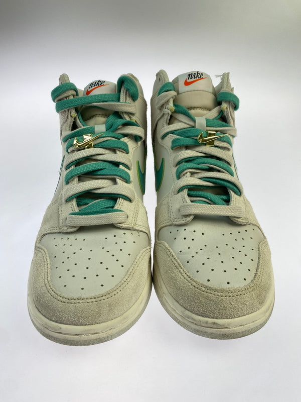 【中古品】【メンズ】 NIKE ナイキ DUNK HIGH SE FIRST USE DH0960-001 ダンク ハイ SE ファーストユーススニーカー メンズ シューズ 靴 160-261030-em-05-min サイズ：26.5cm カラー：LIGHT BONE GREEN NOISE 万代Net店