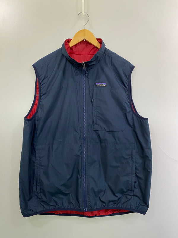【中古品】【メンズ】 PATAGONIA パタゴニア リバーシブル クランク セット ベスト 27820FA17 アウター メンズ 144-261031-hu-46-min サイズ：サイズ表記なしのため不明 カラー：ネイビー/レッド 万代Net店