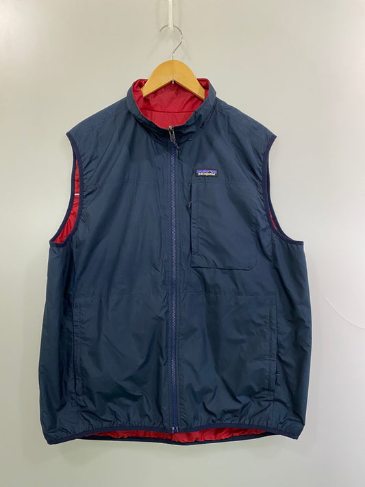 【中古品】【メンズ】 PATAGONIA パタゴニア リバーシブル クランク セット ベスト 27820FA17 アウター メンズ 144-261031-hu-46-min サイズ：サイズ表記なしのため不明 カラー：ネイビー/レッド 万代Net店