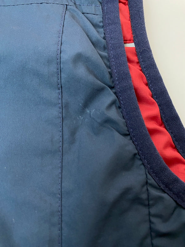 【中古品】【メンズ】 PATAGONIA パタゴニア リバーシブル クランク セット ベスト 27820FA17 アウター メンズ 144-261031-hu-46-min サイズ：サイズ表記なしのため不明 カラー：ネイビー/レッド 万代Net店