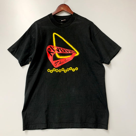 【中古品】【メンズ】  FRUIT OF THE LOOM フルーツオブザルーム MINNEAPOLIS RIVERVIEW THEATER S/S TEE ミネアポリス リバービューシアター Tシャツ 半袖 146-240604-mm-24-izu サイズ：XL カラー：ブラック 黒 万代Net店