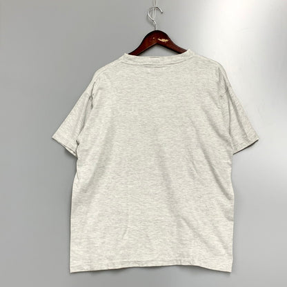 【中古品】【メンズ】 DKNY ディーケーエヌワイ LOGO TEE 半袖 ロゴTシャツ トップス 146-240505-mk-04-izu サイズ：XL カラー：ライトグレー 万代Net店