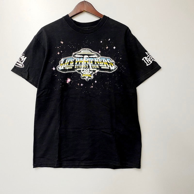 【中古品】【メンズ】 STUSSY ステューシー 00's LIFE PARTNERS TOUR TEE 半袖 プリントTシャツ メキシコ製 142-240705-hi-09-izu サイズ：M カラー：ブラック 万代Net店