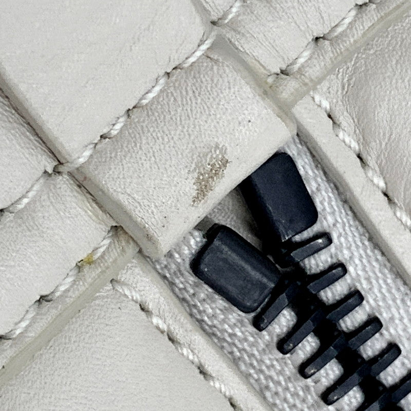【中古品】【レディース】 BOTTEGA VENETA ボッテガヴェネタ レザープレート ドローストリング バックパック カバン 180-260425-ts-05-otoh カラー：ホワイト 万代Net店