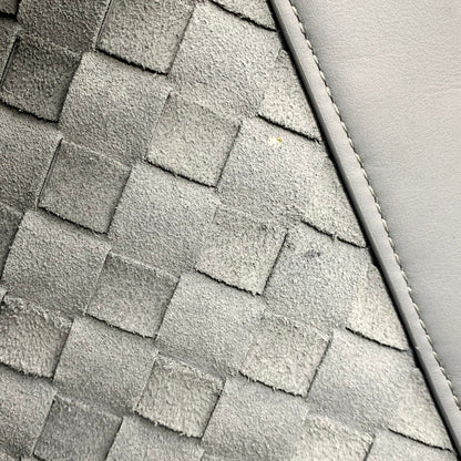 【中古品】【メンズ/レディース】 BOTTEGAVENETA ボッテガヴェネタ イントレチャート ハイドロジー レザートートバッグ サンダー カバン 鞄 180-240916-as-13-izu カラー：グレー 万代Net店