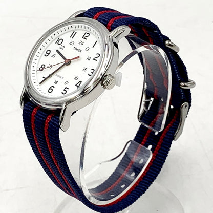 【中古美品】【メンズ/レディース】 TIMEX タイメックス WEEKENDER T2N747 ウィークエンダー クォーツ 腕時計 198-240916-as-25-izu カラー：シルバー×ネイビー×レッド 万代Net店