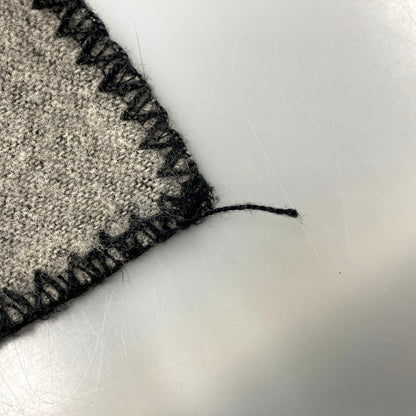 【中古品】【メンズ/レディース】 Supreme シュプリーム × WOOLRICH ウールリッチ 17AW WOOL THROW BLANKET ウール スロー ブランケット 大判 小物 服飾雑貨 208-250810-ay-01-izu カラー：ブラック×グレー 万代Net店