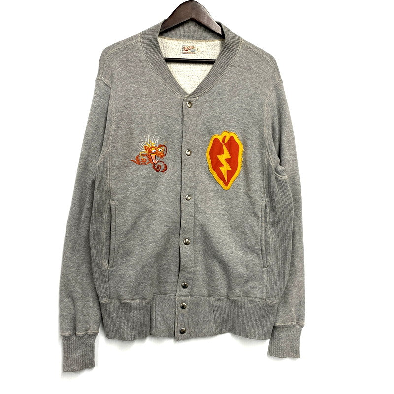 【中古品】【メンズ】  TOYS MCCOY GOLDEN DRAGON JACKET トイズマッコイ ジャケット ロゴ 刺繍 ワッペン アウター 145-241010-ay-05-izu サイズ：40 カラー：グレー 万代Net店