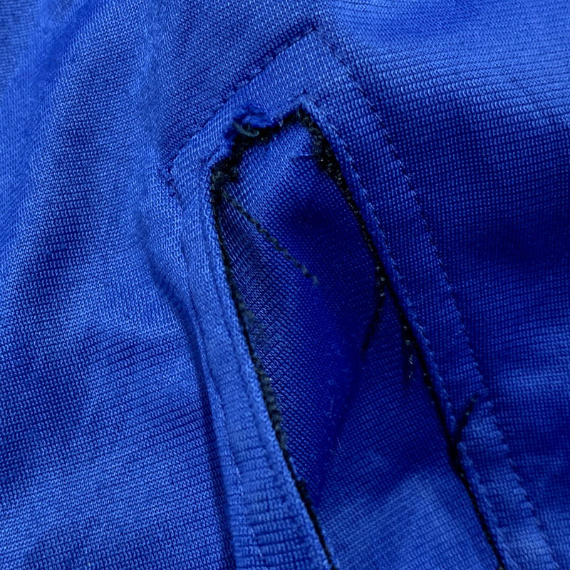 【現状渡し品】【メンズ】 UMBRO アンブロ 00S TRACK JACKET 中国製 トラックジャケット アウター 146-241108-as-06-izu サイズ：M カラー：ブルー 万代Net店