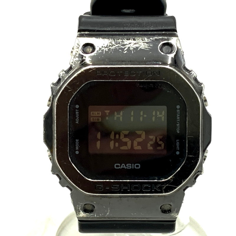 【現状渡し品】【メンズ/レディース】 G-SHOCK ジーショック 5600 SERIES DIGITAL WATCH GM-5600B 5600シリーズ デジタルウォッチ 腕時計 196-241114-as-19-izu サイズ：49.6 × 43.2 × 12.9 mm カラー：ブラック 万代Net店