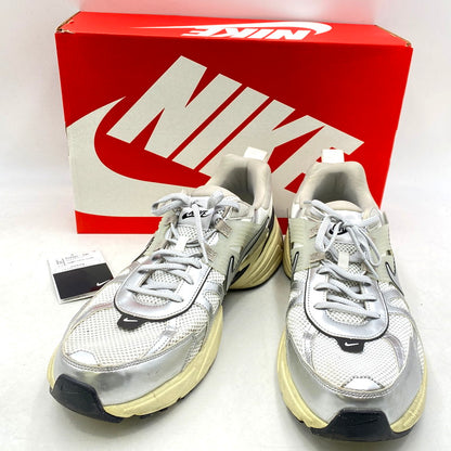 【中古品】【メンズ】 NIKE ナイキ V2K RUN HJ4497-100 V2K ラン スニーカー シューズ 靴 160-241129-as-14-izu サイズ：33cm カラー：SUMMIT WHITE/METALLIC SILVER 万代Net店