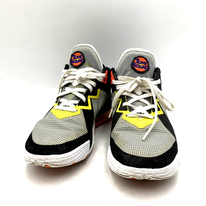 【中古品】【メンズ/レディース】 NIKE ナイキ × SPACE PLAYERS スペースプレイヤーズ LEBRON 18 LOW CV7562-103 レブロン 18 ロー スニーカー シューズ 靴 160-241206-as-01-izu サイズ：26cm カラー：WHITE/BRIGHT CRIMSON-BLACK 万代Net店