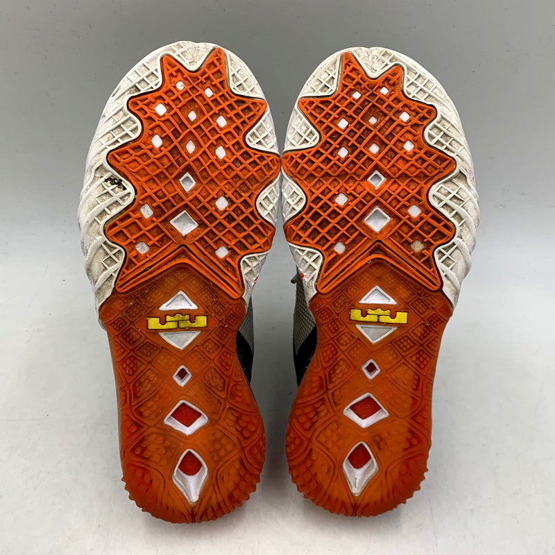 【中古品】【メンズ/レディース】 NIKE ナイキ × SPACE PLAYERS スペースプレイヤーズ LEBRON 18 LOW CV7562-103 レブロン 18 ロー スニーカー シューズ 靴 160-241206-as-01-izu サイズ：26cm カラー：WHITE/BRIGHT CRIMSON-BLACK 万代Net店