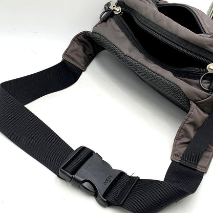 【中古品】【メンズ/レディース】 PORTER ポーター WORK SPORTS TRIP WAIST BAG 吉田カバン ウエストバッグ ボディバッグ 鞄 カバン 188-241220-ay-15-izu カラー：グレー系 万代Net店