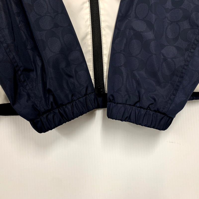 【中古品】【メンズ】 COACH コーチ SIGNATURE WINDBREAKER C0920 シグネチャー ウインドブレーカー ジャケット アウター 141-250118-as-09-izu サイズ：M カラー：ネイビー系 万代Net店