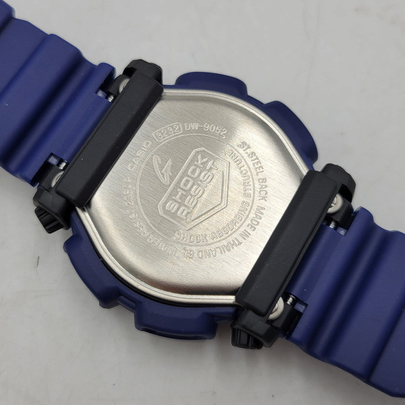 【中古美品】【メンズ/レディース】 G-SHOCK ジーショック DW-9052-2VDR 腕時計 199-260529-as-09-izu サイズ：48.5 × 43 × 14.7 mm カラー：ブルー 万代Net店