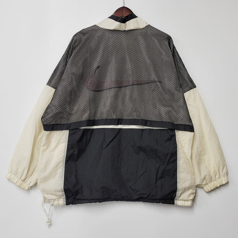 【現状渡し品】【メンズ】 NIKE ナイキ SWOOSH LOGO NYLON MESH ANORAK JACKET 銀タグ スウォッシュロゴナイロンメッシュアノラックジャケット アウター 長袖 146-250119-ma-04-izu サイズ：XL カラー：白/黒 万代Net店