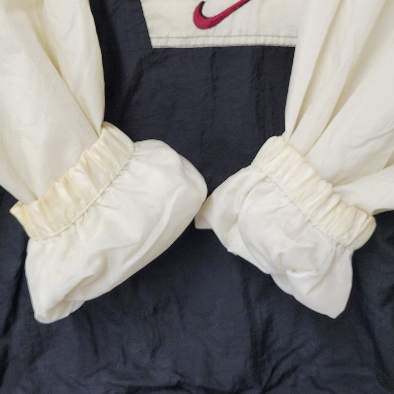 【現状渡し品】【メンズ】 NIKE ナイキ SWOOSH LOGO NYLON MESH ANORAK JACKET 銀タグ スウォッシュロゴナイロンメッシュアノラックジャケット アウター 長袖 146-250119-ma-04-izu サイズ：XL カラー：白/黒 万代Net店