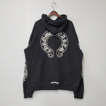 【中古品】【メンズ】 CHROME HEARTS クロムハーツ 408152701-465 HORSESHOE FLORAL CROSS PULLOVER HOODIE 国内正規 ホースシューフローラルクロスプルオーバーフーディー トップス パーカー 長袖 190-250119-ma-06-izu サイズ：XL カラー：黒 万代Net店