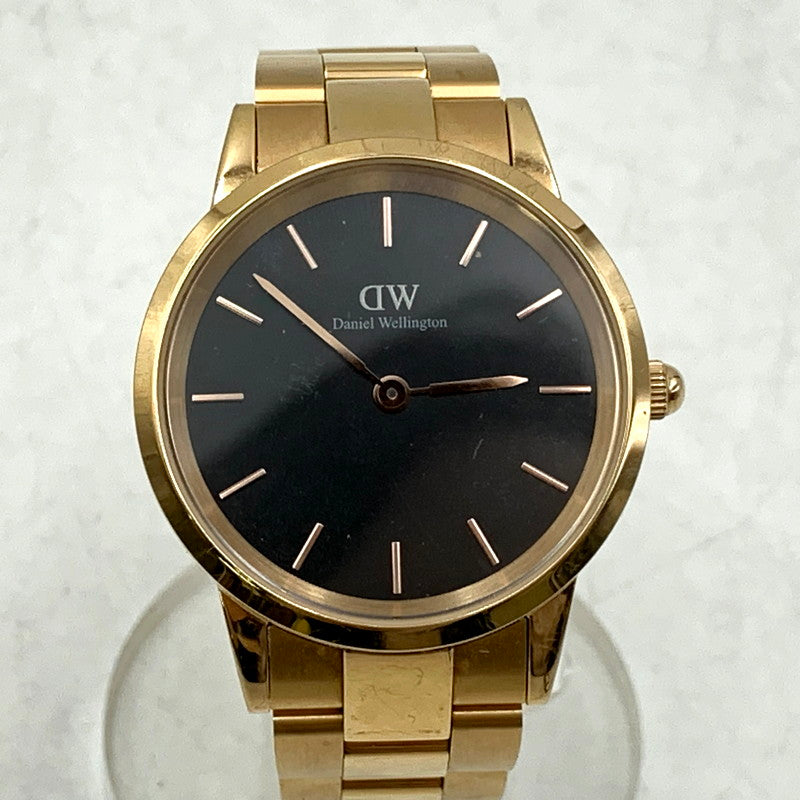 【中古品】【メンズ/レディース】 Daniel Wellington ダニエルウェリントン 35882149500 黒文字盤 クロノグラフ 腕時計 198-250205-as-28-izu カラー：ブラック×ゴールド 万代Net店