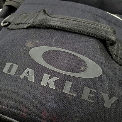 【中古品】【メンズ/レディース】 OAKLEY オークリー UTILITY FOLDED BACKPACK 921516 ユーティリティ バックパック リュック バッグ カバン 鞄 188-250205-as-40-izu カラー：ブラック 万代Net店
