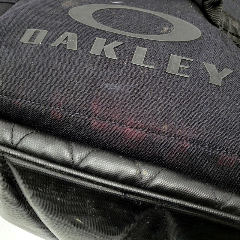 【中古品】【メンズ/レディース】 OAKLEY オークリー UTILITY FOLDED BACKPACK 921516 ユーティリティ バックパック リュック バッグ カバン 鞄 188-250205-as-40-izu カラー：ブラック 万代Net店