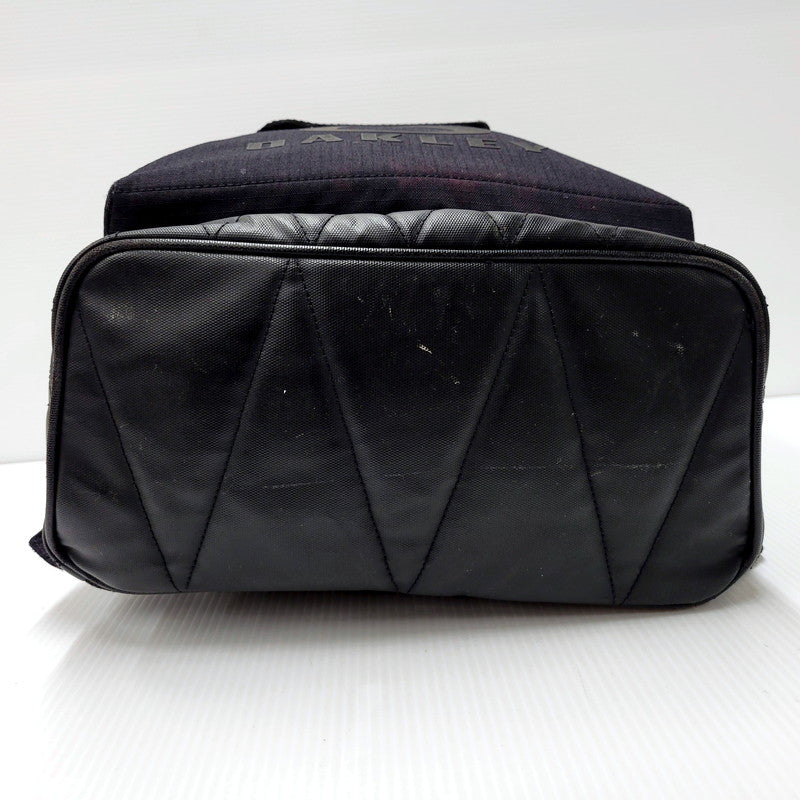 【中古品】【メンズ/レディース】 OAKLEY オークリー UTILITY FOLDED BACKPACK 921516 ユーティリティ バックパック リュック バッグ カバン 鞄 188-250205-as-40-izu カラー：ブラック 万代Net店
