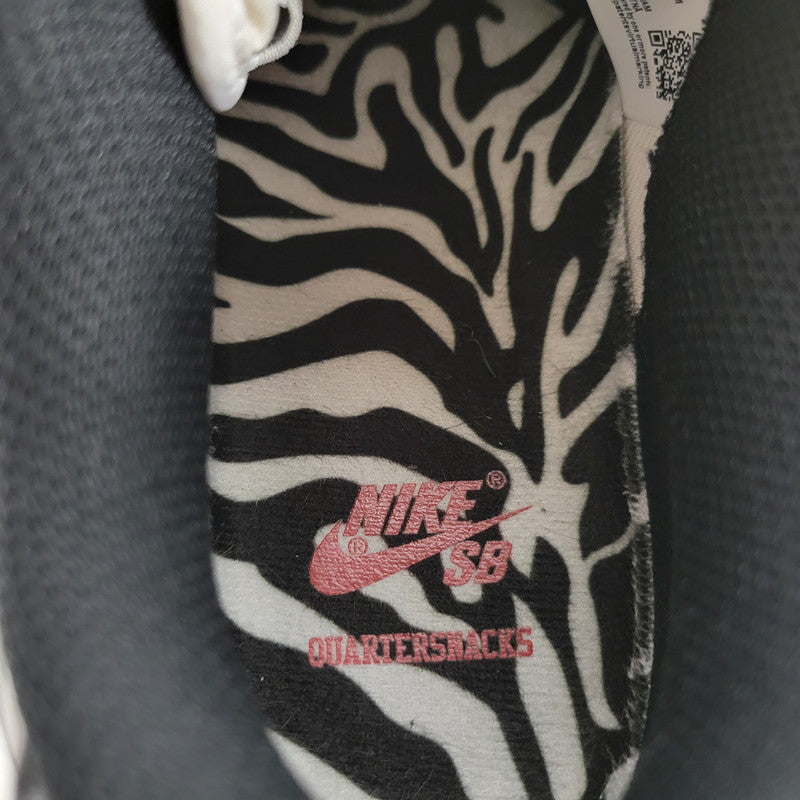 【中古品】【メンズ】 NIKE SB ナイキエスビー × QUARTERSNACKS クウォータースナックス DUNK LOW DM3510-001 ダンク ロー スニーカー シューズ 靴 160-250202-as-07-izu サイズ：27.5cm カラー：BLACK/WHITE 万代Net店