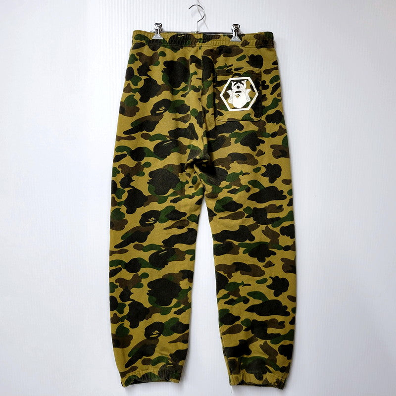 【中古品】【メンズ】 A BATHING APE アベイシングエイプ × UNDEFEATED アンディフィーテッド CAMO SWEAT PANTS 001PT9731921X カモ スウェットパンツ ボトムス 153-250202-as-26-izu サイズ：L カラー：グリーン系 万代Net店