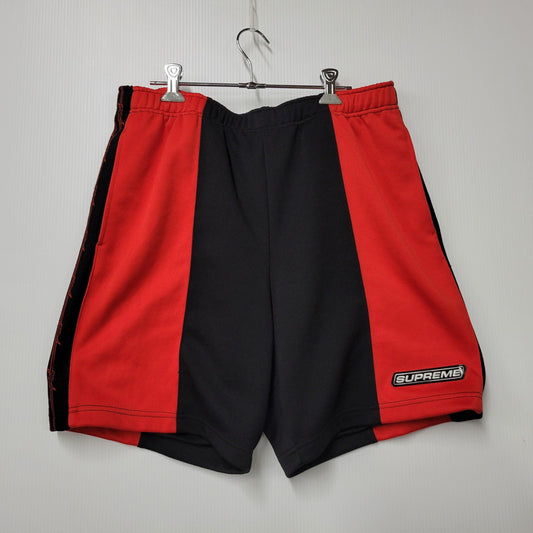 【中古品】【メンズ】 Supreme シュプリーム BARBED WIRE ATHLETIC SHORT バーブワイヤー アスレチック ショートパンツ ボトムス 149-250711-as-22-izu カラー：ブラック×レッド 万代Net店